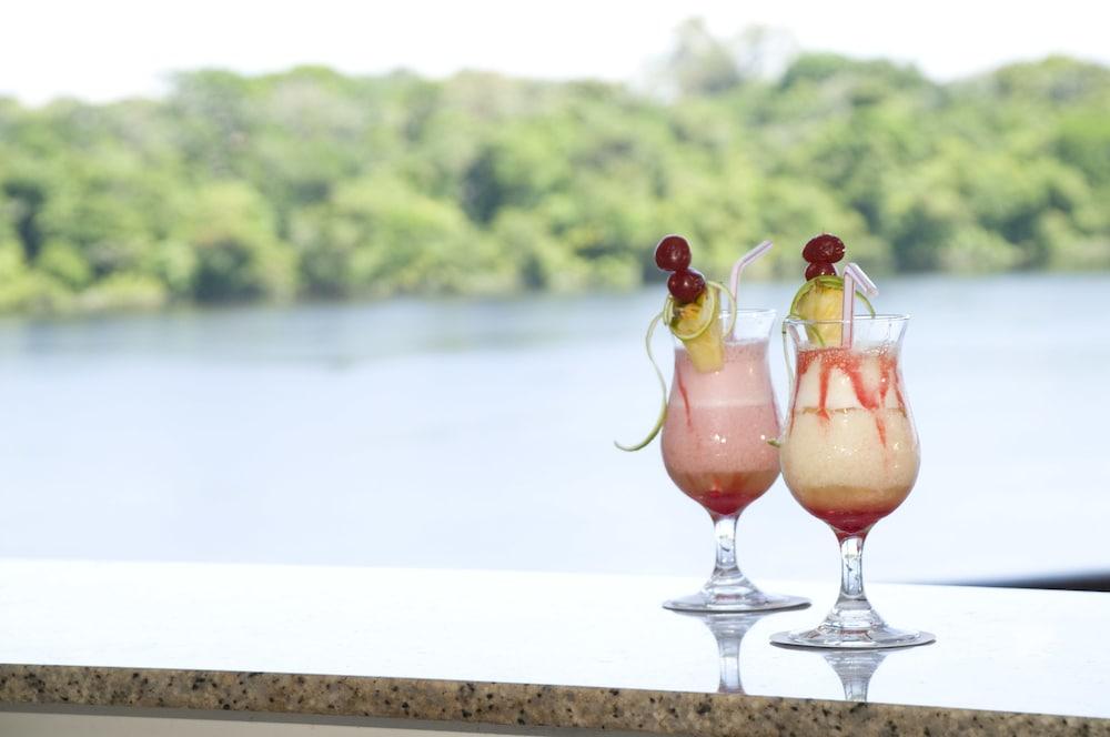 Hotel en barco Grand Amazon Expedition 5*